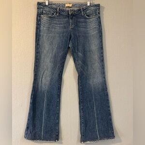 Vintage Y2K Paige Premium Denim Laurel Canyon jeans. Marked Size 33 -measures 36